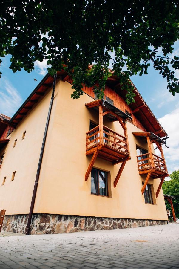 Bed and Breakfast Iris 2 Прайд Экстерьер фото